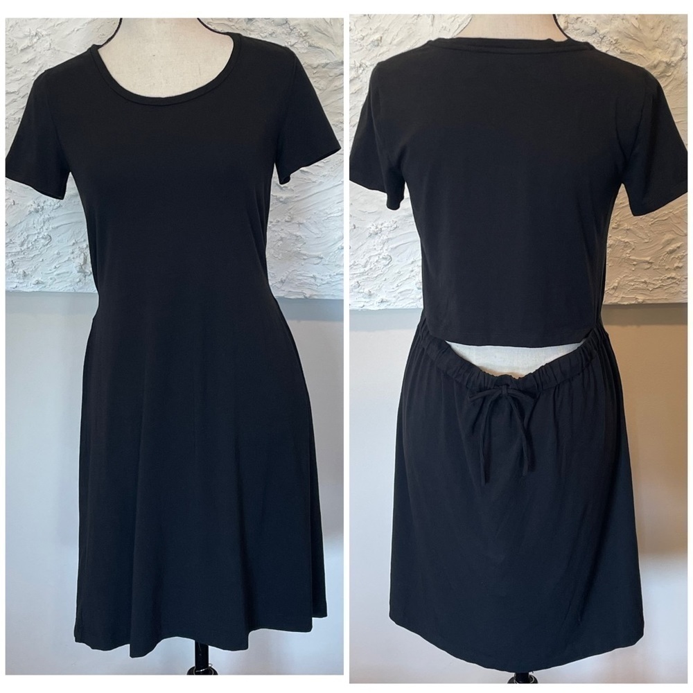 Theory Liliana S Ranmire Knit Open Back Short Sleeve Dress Black Size Small.